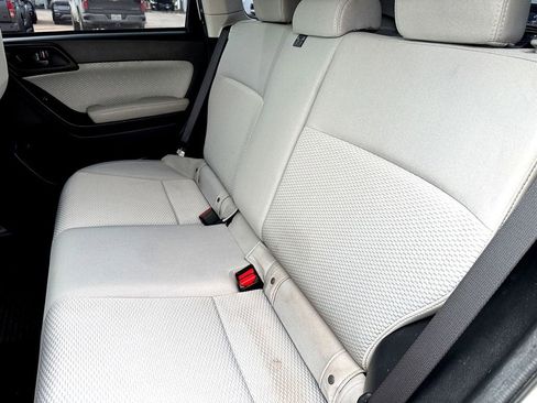 Used 2018 Subaru Forester 2.5i w/ Alloy Wheel Package image 27