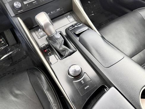Used 2014 Lexus IS 250 w/ Luxury Package w/Gray Wood RWD image 60