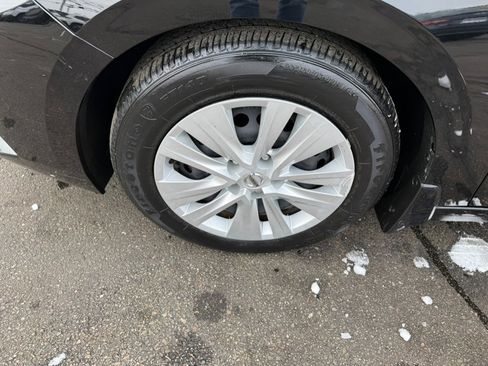 Used 2021 Nissan Sentra S image 4