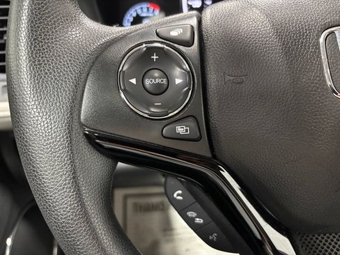 Used 2019 Honda HR-V EX image 19
