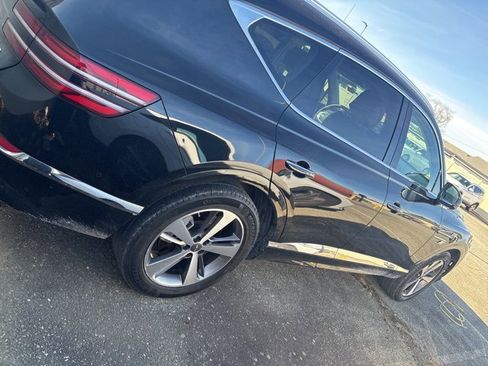 Used 2023 Genesis GV80 2.5T w/ Prestige 20" Package image 2