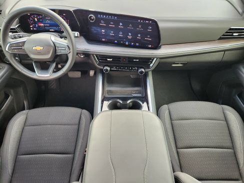 Used 2025 Chevrolet Tahoe LS RWD image 25