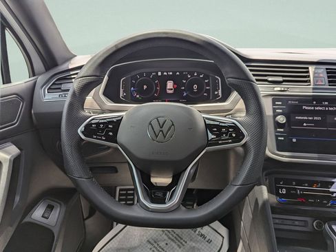 Used 2023 Volkswagen Tiguan SEL R-Line AWD/4WD image 22