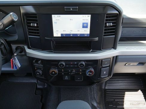 New 2026 Ford F250 XL AWD/4WD image 17