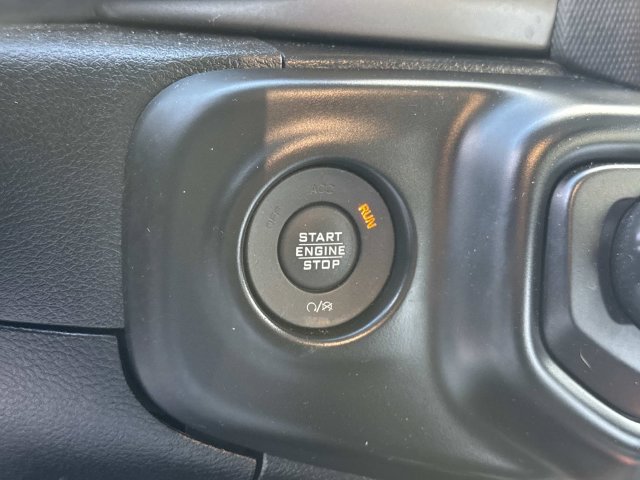Certified 2019 Jeep Wrangler Sport AWD/4WD image 25