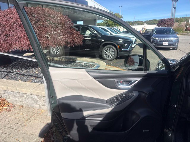 Used 2024 Subaru Forester Limited AWD/4WD image 10