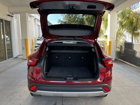 Used 2025 Chevrolet Trax LT image 31