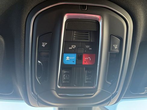 New 2026 Jeep Grand Cherokee Laredo image 12