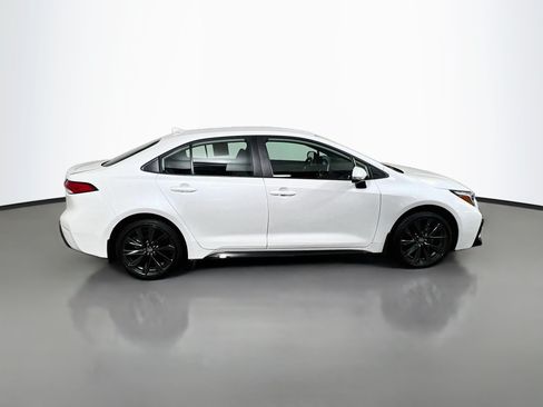 Used 2026 Toyota Corolla SE w/ SE Package FWD image 3