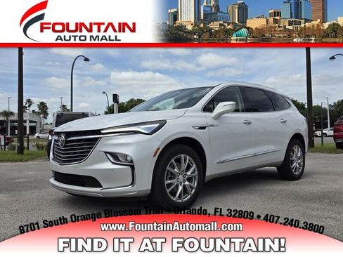 Used 2022 Buick Enclave Essence w/ Experience Buick Package image 1