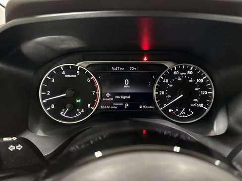 Used 2023 Nissan Rogue SV FWD image 12