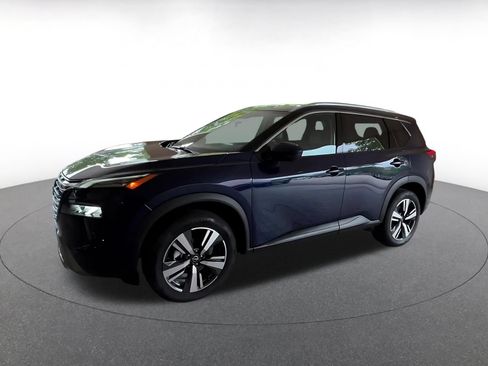 Used 2026 Nissan Rogue SL FWD image 7