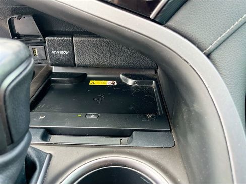 Used 2023 Toyota Camry SE w/ Audio Upgrade Package image 32