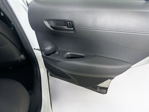 Used 2023 Toyota Corolla Cross LE image 29