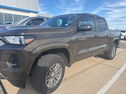 Used 2024 Chevrolet Colorado LT w/ LT Convenience Package II