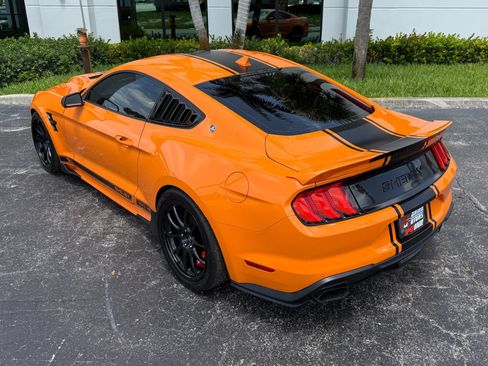 Used 2020 Ford Mustang GT Premium w/ GT Performance Package RWD image 15