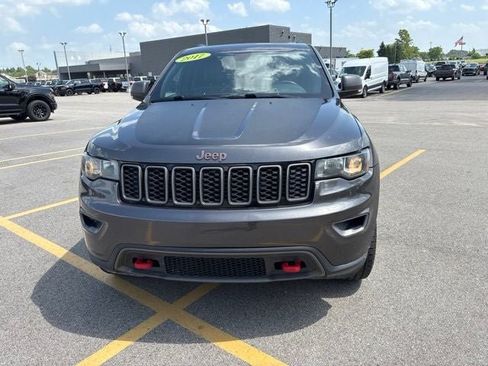Used 2017 Jeep Grand Cherokee Trailhawk AWD/4WD image 18