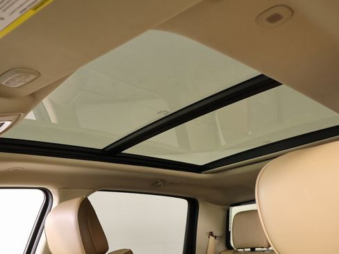 Used 2019 RAM 1500 Limited image 17