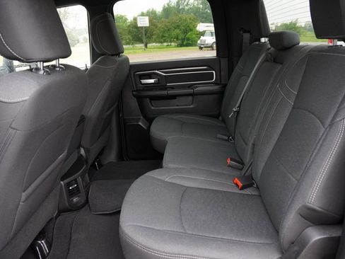 Certified 2025 RAM 2500 Big Horn AWD/4WD image 18