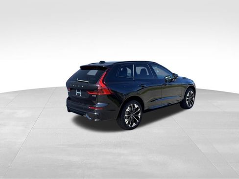 New 2026 Volvo XC60 B5 Plus w/ Climate Package image 6
