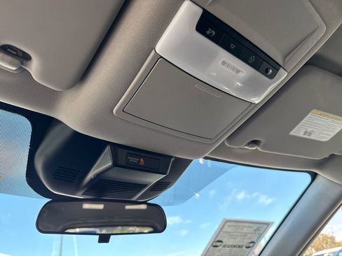 Used 2023 Nissan Rogue S image 25