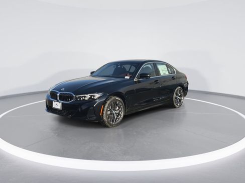 New 2026 BMW 330i xDrive Sedan w/ Convenience Package image 4