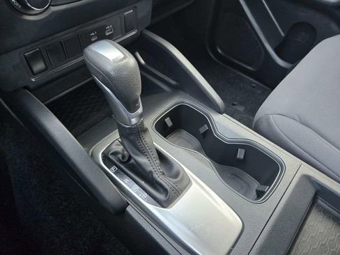 Used 2022 Nissan Frontier S image 26