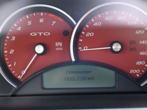 Used 2005 Pontiac GTO RWD image 28