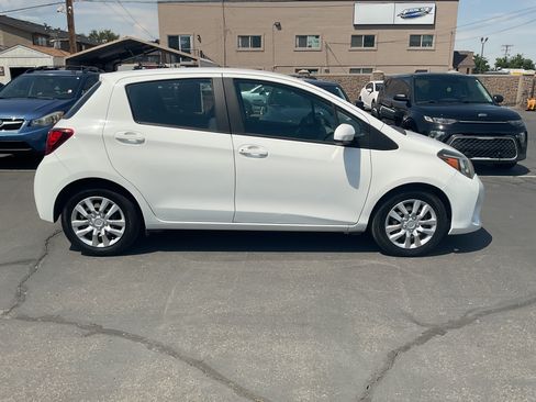 Used 2016 Toyota Yaris L FWD image 5