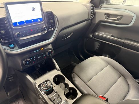 Used 2023 Ford Bronco Sport Badlands image 12