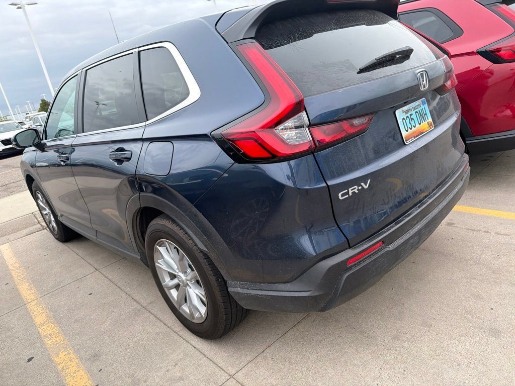 Used 2024 Honda CR-V EX image 6