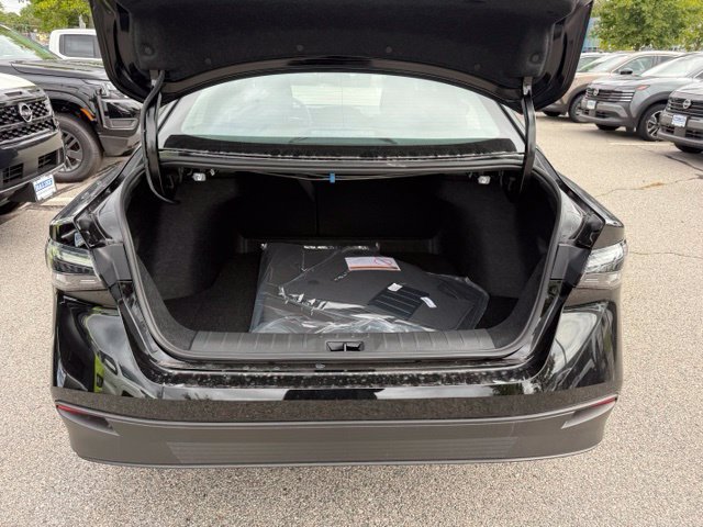 New 2027 Nissan Sentra SV w/ SV Convenience Package FWD image 10