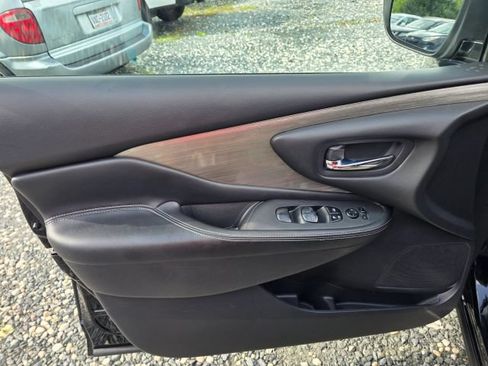Used 2017 Nissan Murano SV AWD/4WD image 11