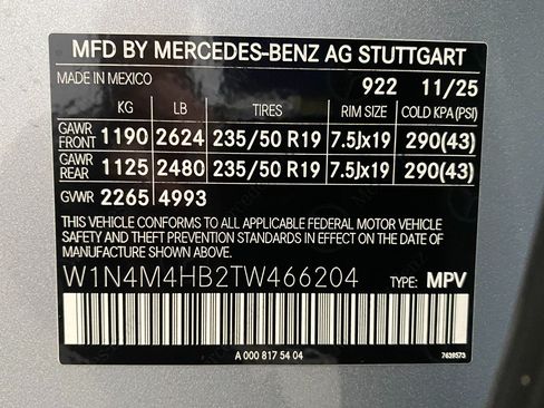 Certified 2026 Mercedes-Benz GLB 250 4MATIC image 31