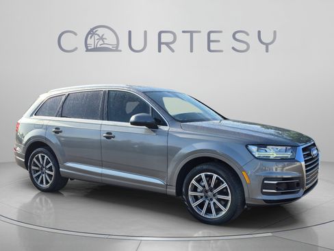 Used 2018 Audi Q7 3.0T Premium Plus w/ Premium Plus Package AWD/4WD image 7