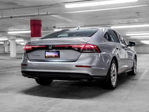 Used 2023 Honda Accord LX image 6