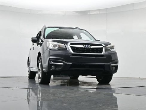 Used 2018 Subaru Forester 2.5i Touring w/ Popular Package #3B AWD/4WD image 36