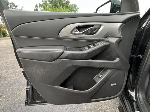 Certified 2020 Chevrolet Traverse RS FWD image 9