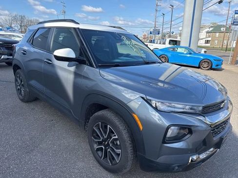 Used 2021 Chevrolet TrailBlazer ACTIV w/ Sun and Liftgate Package image 4