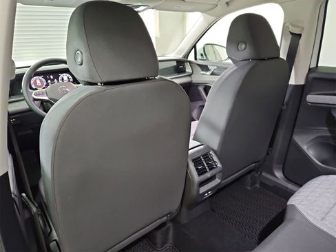 New 2026 Volkswagen Tiguan S image 18