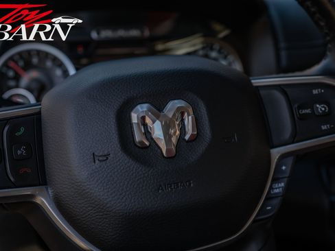 Used 2020 RAM 1500 Laramie image 32