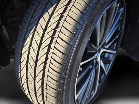 Certified 2025 Lexus ES 350 w/ Premium Package image 32