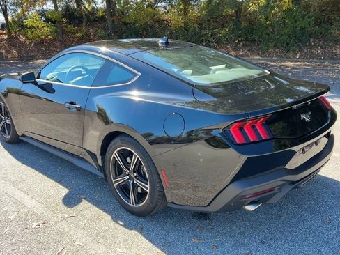 Used 2024 Ford Mustang Coupe image 42