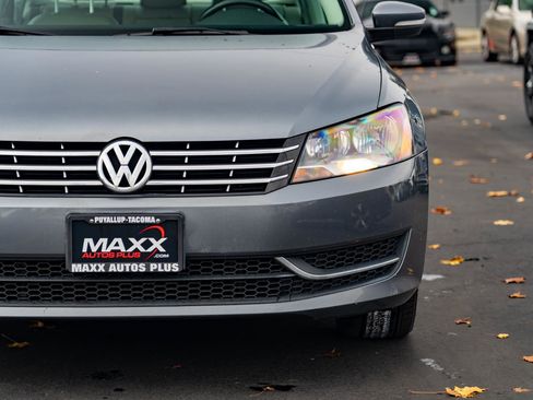 Used 2015 Volkswagen Passat TDI SE image 5
