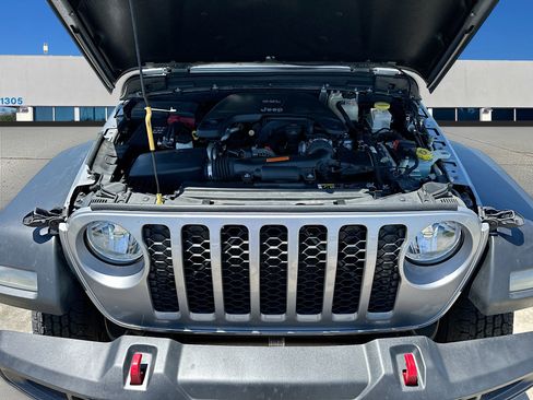 Used 2020 Jeep Gladiator Sport w/ Quick Order Package 24S AWD/4WD image 27