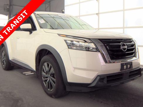Used 2022 Nissan Pathfinder SV FWD image 5