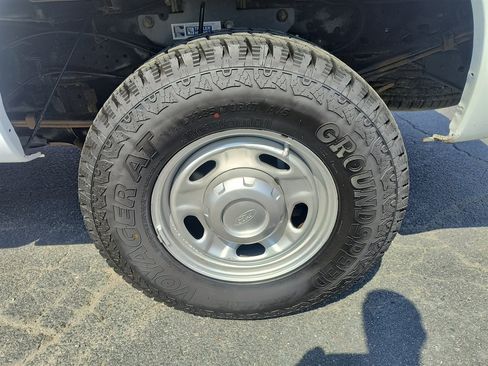Used 2011 Ford F250 XL w/ Skid Plate Pkg AWD/4WD image 10