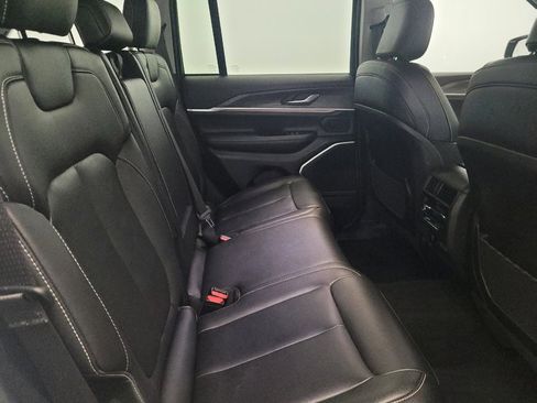 Used 2023 Jeep Grand Cherokee Limited w/ Trailer Tow Prep Group (B) image 19