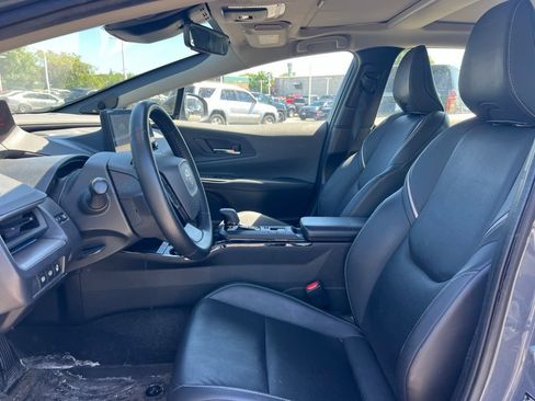 Used 2023 Toyota Prius Limited AWD/4WD image 2