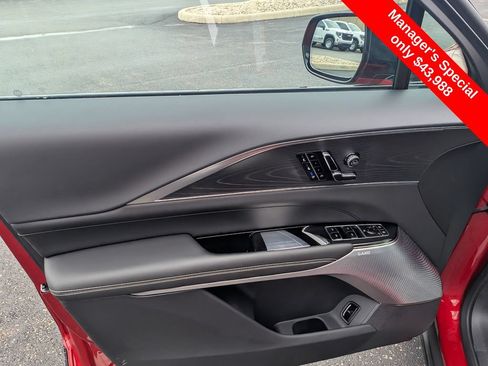 Used 2025 Cadillac Lyriq Luxury w/ LPO, Floor Liner Package AWD/4WD image 15